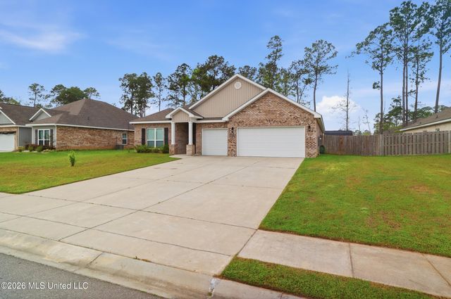 6001 Penni Lane, Ocean Springs, MS 39564
