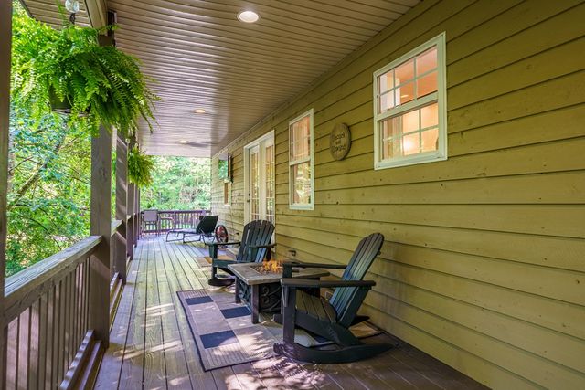 6 Spalding Court, Ellijay, GA 30540