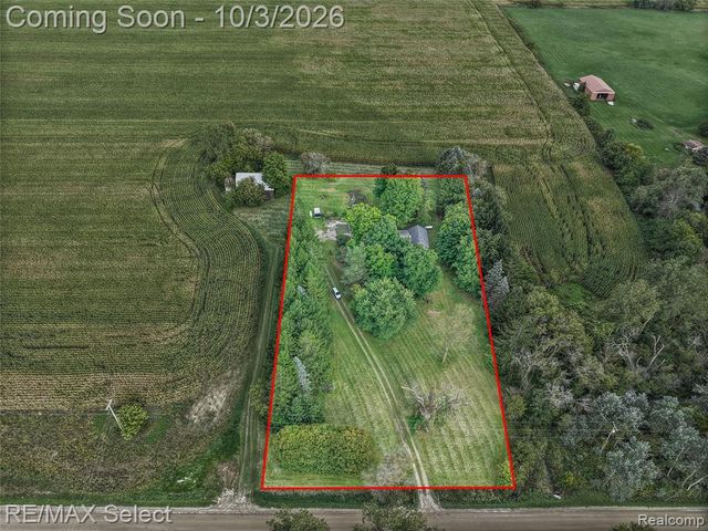 8296 N Center Road, Mount Morris, MI 48458
