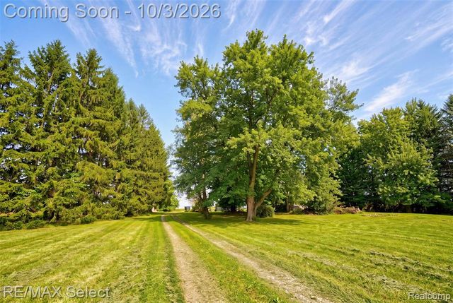 8296 N Center Road, Mount Morris, MI 48458