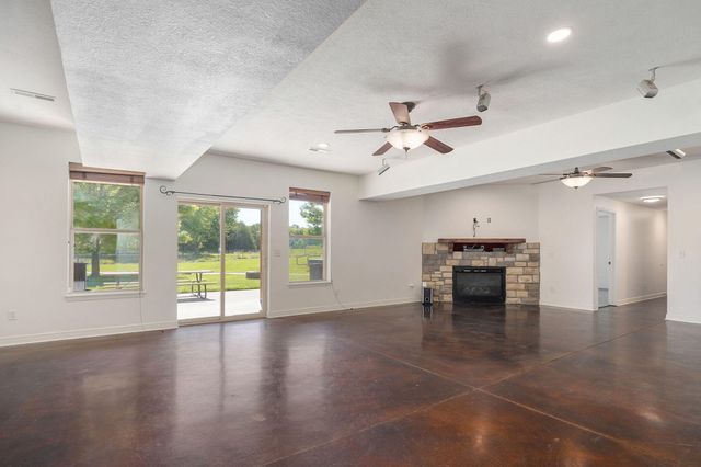 2732 S Fr 241, Rogersville, MO 65742