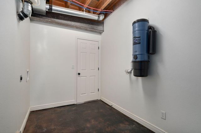 2732 S Fr 241, Rogersville, MO 65742