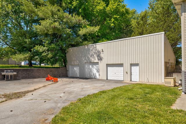 2732 S Fr 241, Rogersville, MO 65742