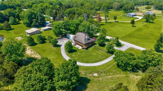 2732 S Fr 241, Rogersville, MO 65742