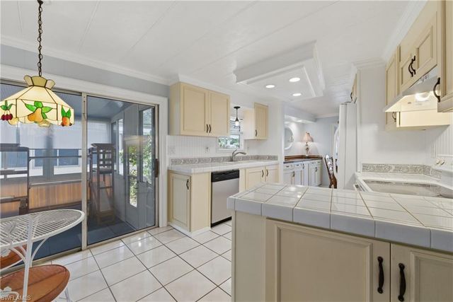 502 Pine Tree CT, North Fort Myers, FL 33917
