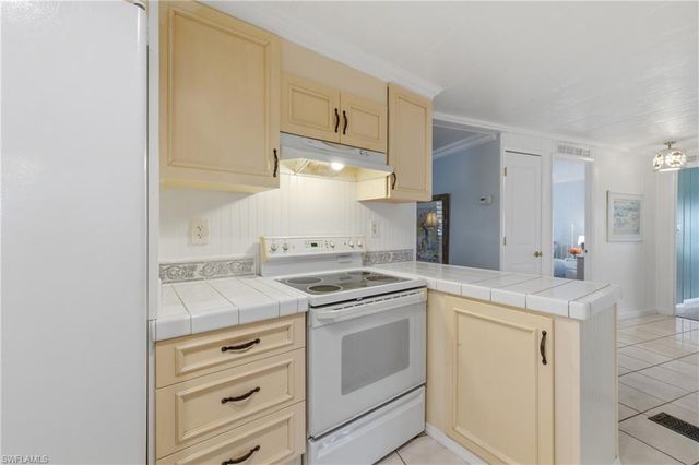 502 Pine Tree CT, North Fort Myers, FL 33917