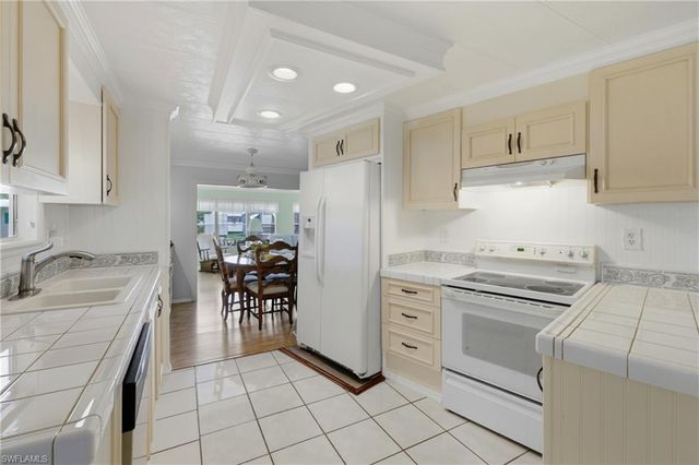 502 Pine Tree CT, North Fort Myers, FL 33917