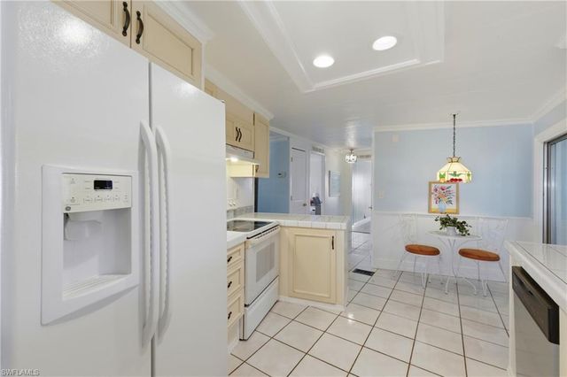 502 Pine Tree CT, North Fort Myers, FL 33917