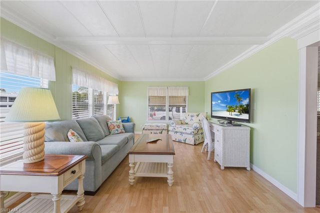 502 Pine Tree CT, North Fort Myers, FL 33917