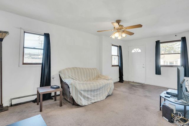 111 S 4th Street, Lindenhurst, NY 11757