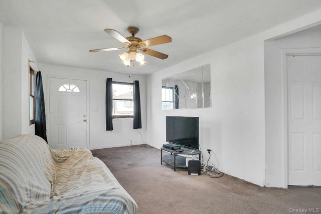 111 S 4th Street, Lindenhurst, NY 11757