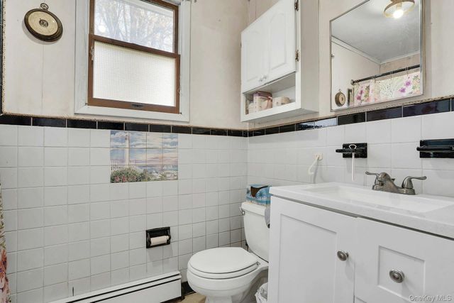 111 S 4th Street, Lindenhurst, NY 11757