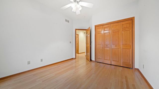 606 SLIPPERY ROCK Drive, Dixon, IL 61021