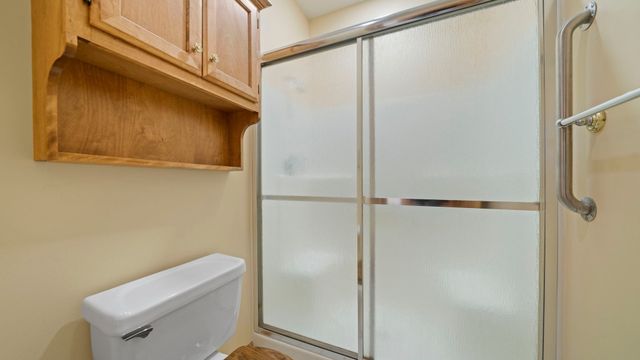 606 SLIPPERY ROCK Drive, Dixon, IL 61021