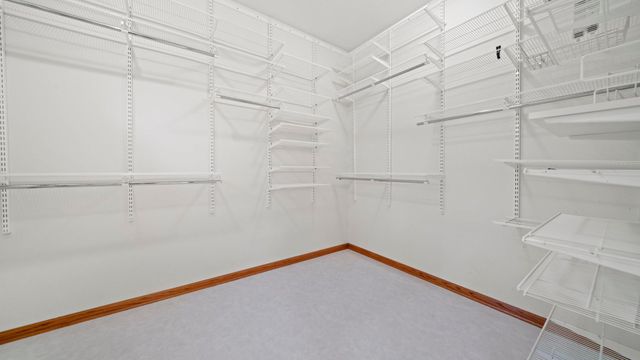 606 SLIPPERY ROCK Drive, Dixon, IL 61021