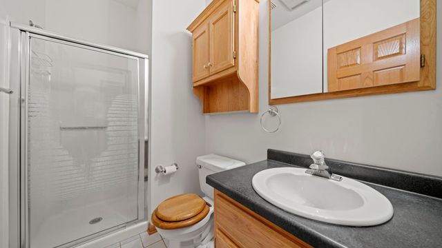 606 SLIPPERY ROCK Drive, Dixon, IL 61021