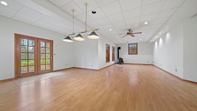 606 SLIPPERY ROCK Drive, Dixon, IL 61021