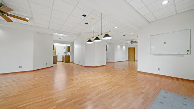 606 SLIPPERY ROCK Drive, Dixon, IL 61021