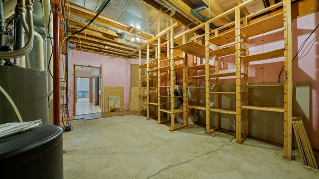 606 SLIPPERY ROCK Drive, Dixon, IL 61021