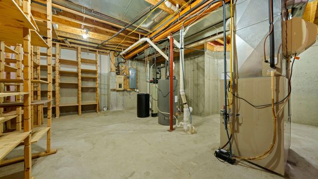 606 SLIPPERY ROCK Drive, Dixon, IL 61021