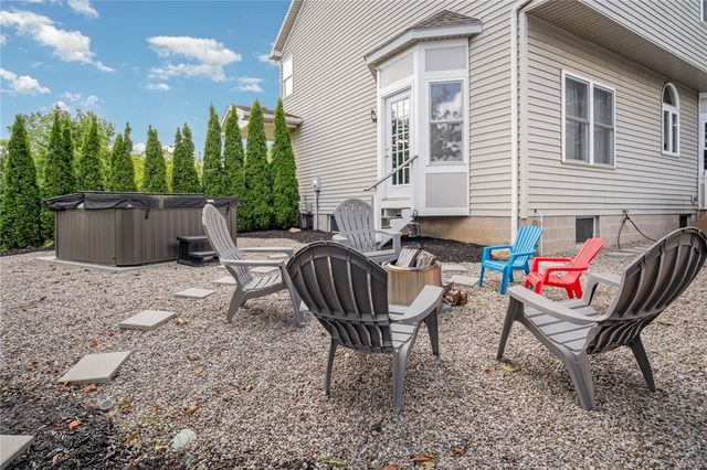 5 Alton Way, Henrietta, NY 14586