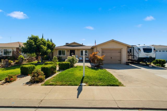 6218 Don Court, Riverbank, CA 95367