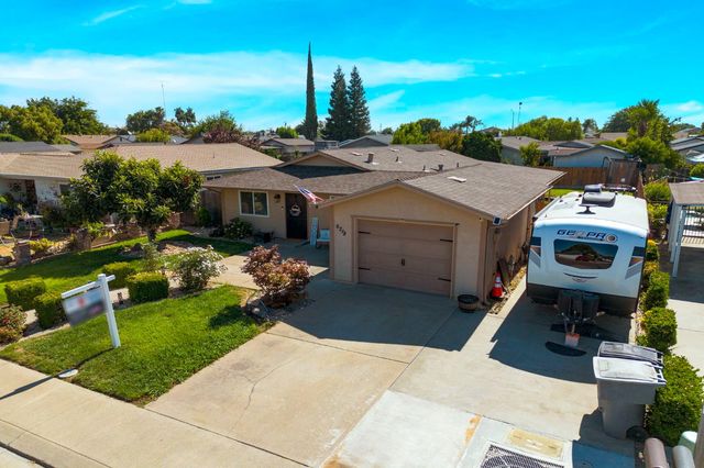 6218 Don Court, Riverbank, CA 95367