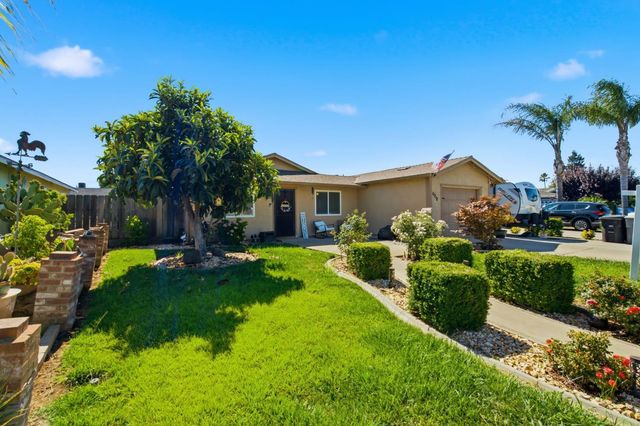 6218 Don Court, Riverbank, CA 95367