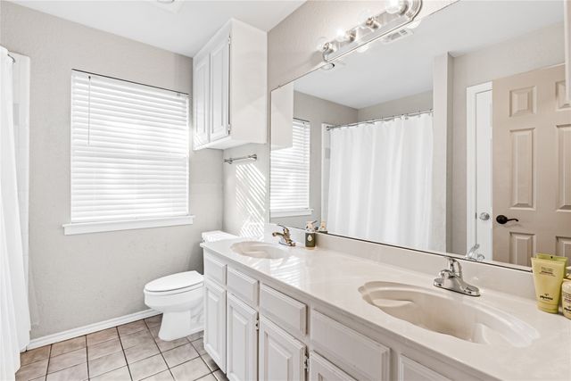 5202 Heatherdale Drive, Grapevine, TX 76051