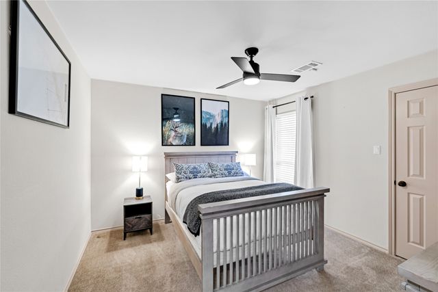5202 Heatherdale Drive, Grapevine, TX 76051