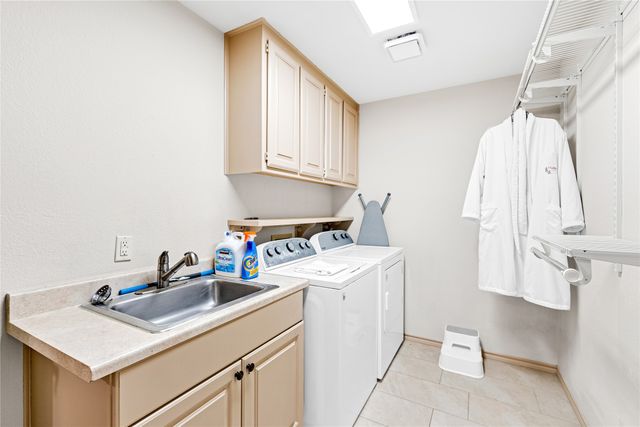 5202 Heatherdale Drive, Grapevine, TX 76051