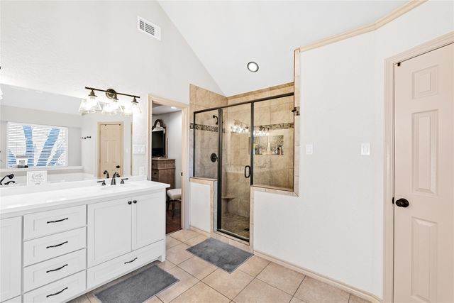 5202 Heatherdale Drive, Grapevine, TX 76051