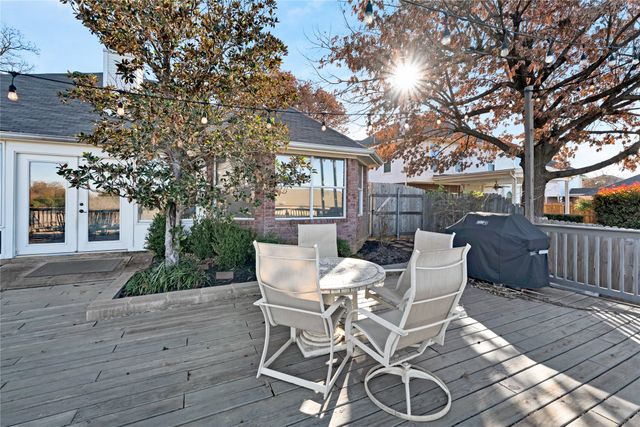 5202 Heatherdale Drive, Grapevine, TX 76051