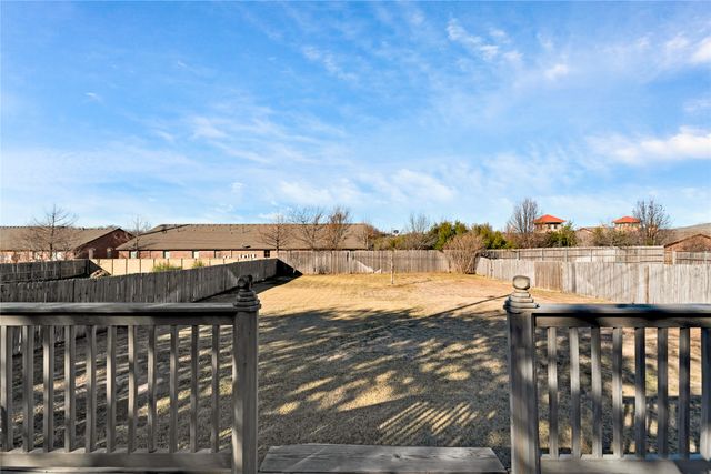 5202 Heatherdale Drive, Grapevine, TX 76051