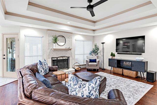 5202 Heatherdale Drive, Grapevine, TX 76051