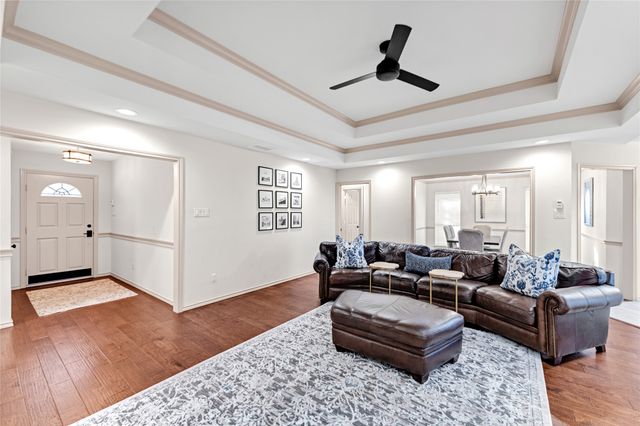 5202 Heatherdale Drive, Grapevine, TX 76051