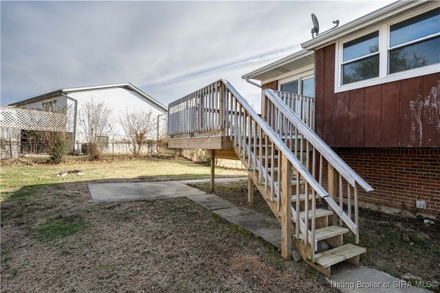 2903 Crums Lane, Jeffersonville, IN 47130