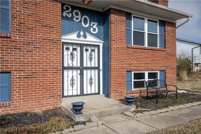 2903 Crums Lane, Jeffersonville, IN 47130