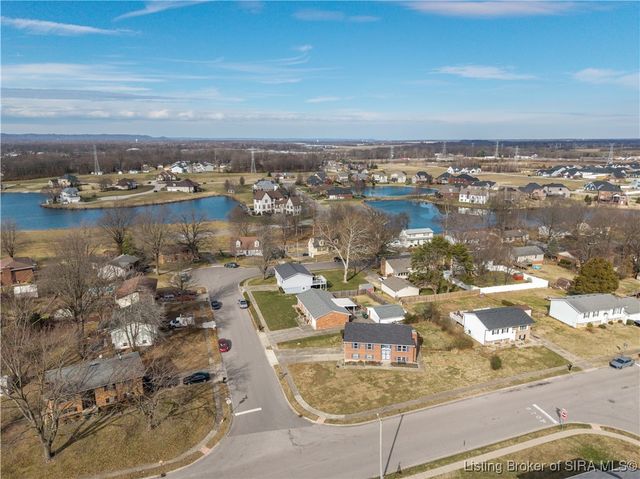 2903 Crums Lane, Jeffersonville, IN 47130