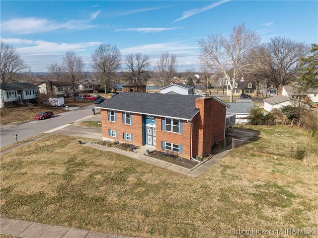 2903 Crums Lane, Jeffersonville, IN 47130