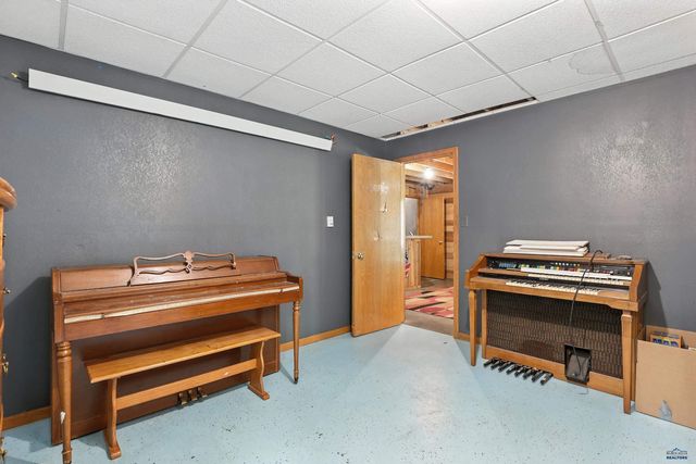 13760 TRIPLE S DR, Rapid City, SD 57702