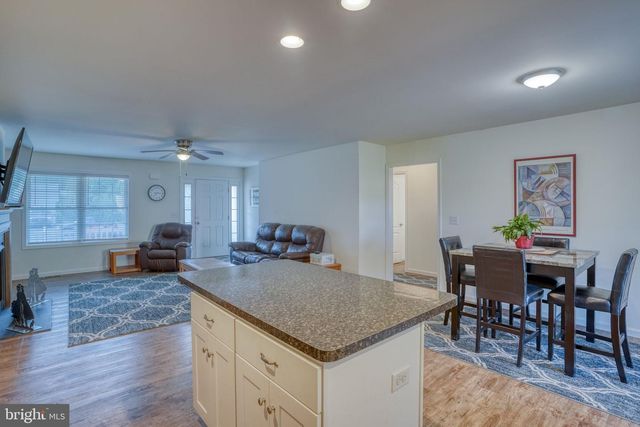 51 LULU LN, Dover, DE 19901