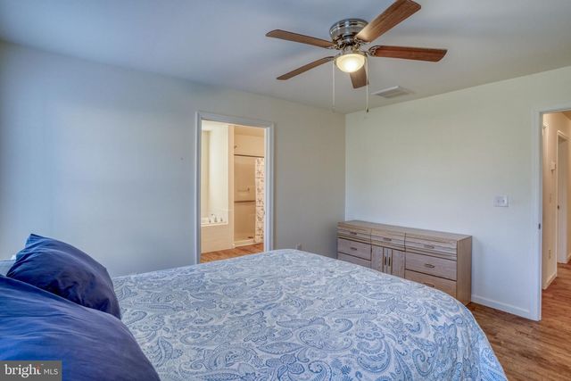 51 LULU LN, Dover, DE 19901