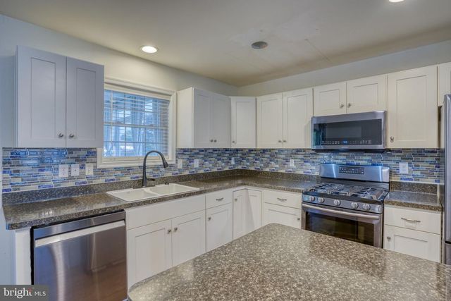 51 LULU LN, Dover, DE 19901