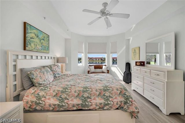 2740 Cypress Trace CIR 2725S, Naples, FL 34119