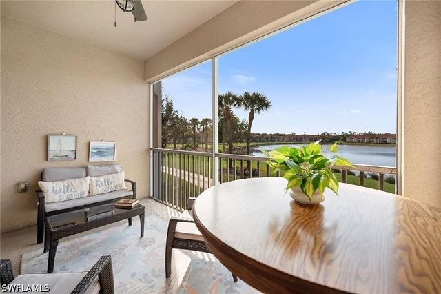 2740 Cypress Trace CIR 2725S, Naples, FL 34119