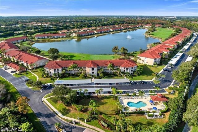 2740 Cypress Trace CIR 2725S, Naples, FL 34119