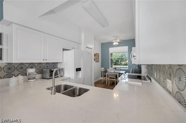 2740 Cypress Trace CIR 2725S, Naples, FL 34119