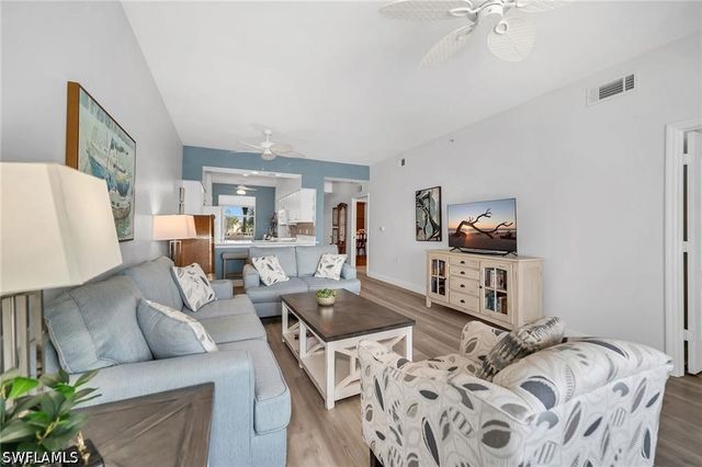 2740 Cypress Trace CIR 2725S, Naples, FL 34119