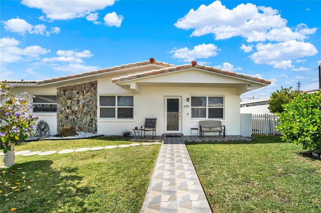 606 SW 58th Ct, Miami, FL 33144